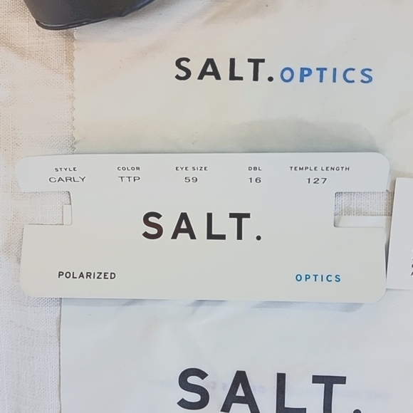 SALT Polarized Carly Sunglasses with Pink Detail and Original Box - Picture 7 of 8